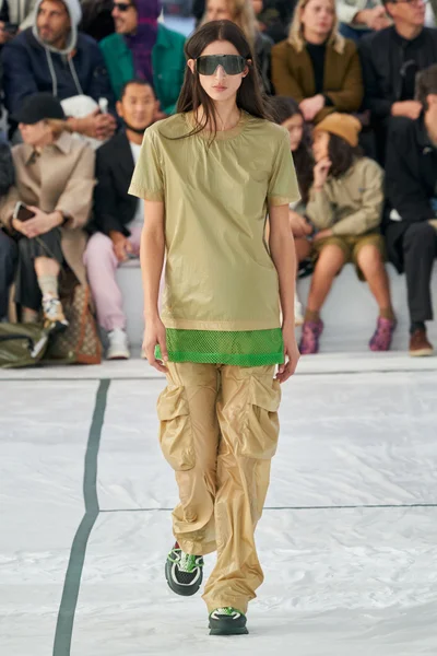 Look 42
